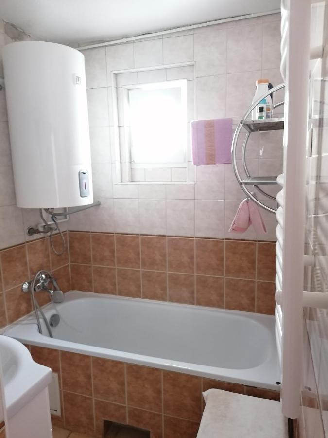 Roza Vendegszoba Keszthely Ngoại thất bức ảnh